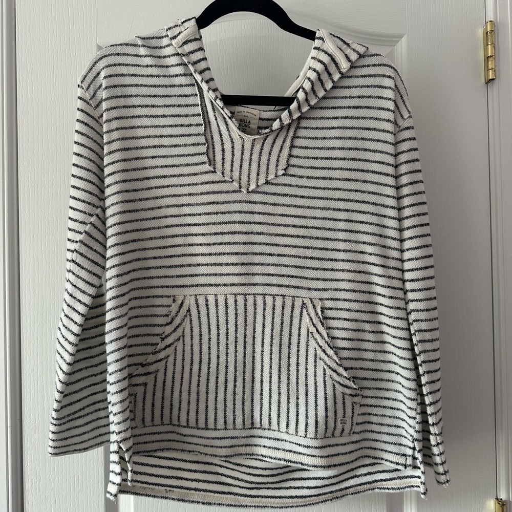 Billabong Grey and White Striped Sweater